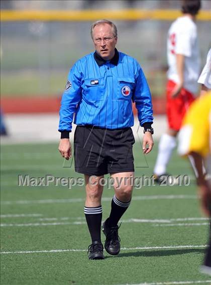 Thumbnail 3 in Kilgore vs Mt. Pleasant (Class 4A, Region II semifinal) photogallery.