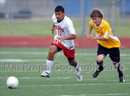 Thumbnail 1 in Kilgore vs Mt. Pleasant (Class 4A, Region II semifinal) photogallery.