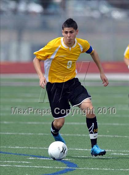 Thumbnail 2 in Kilgore vs Mt. Pleasant (Class 4A, Region II semifinal) photogallery.