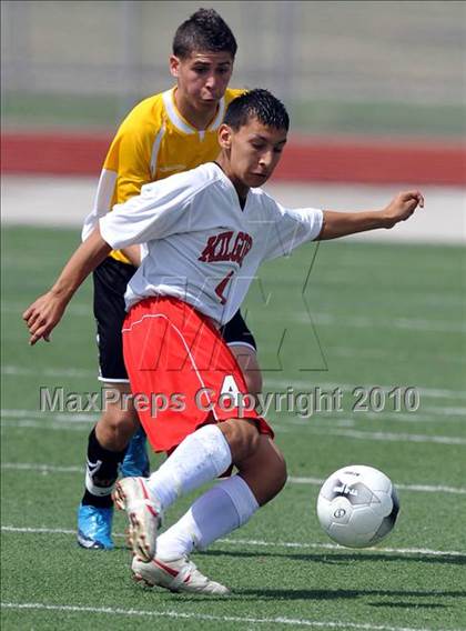 Thumbnail 3 in Kilgore vs Mt. Pleasant (Class 4A, Region II semifinal) photogallery.