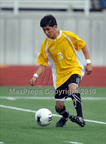 Thumbnail 3 in Kilgore vs Mt. Pleasant (Class 4A, Region II semifinal) photogallery.