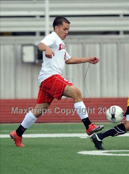 Thumbnail 2 in Kilgore vs Mt. Pleasant (Class 4A, Region II semifinal) photogallery.