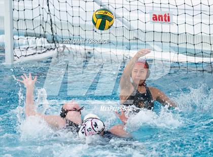 Thumbnail 2 in Corona Del Mar vs JSerra Catholic (CIF-SS Division 1 Final) photogallery.