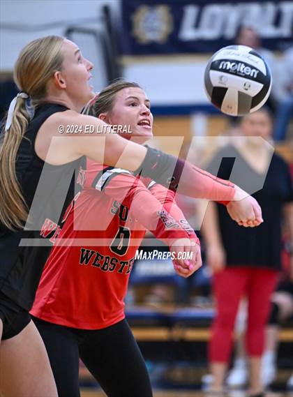 Thumbnail 1 in South Webster @ Notre Dame photogallery.