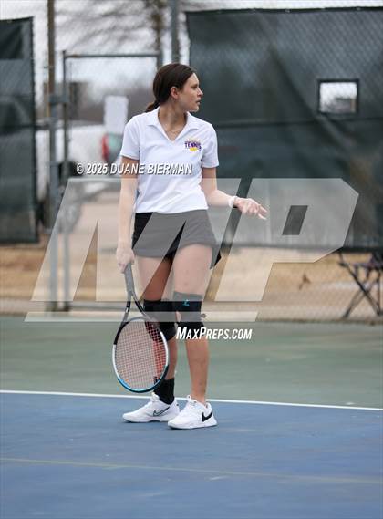 Thumbnail 1 in Olive Branch vs Desoto Central photogallery.