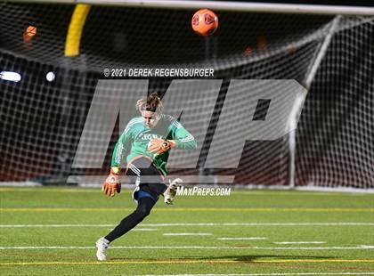 Thumbnail 3 in Broomfield vs Legacy (CHSAA 5A Playoff Rd 2) photogallery.