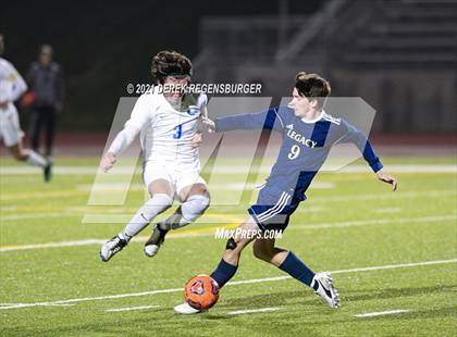 Thumbnail 3 in Broomfield vs Legacy (CHSAA 5A Playoff Rd 2) photogallery.