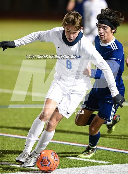 Thumbnail 2 in Broomfield vs Legacy (CHSAA 5A Playoff Rd 2) photogallery.