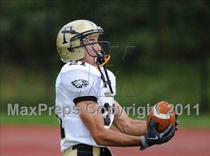 Thumbnail 1 in Trumbull @ Westhill photogallery.