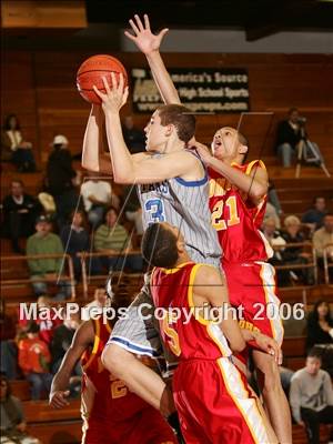 Thumbnail 3 in Villa Park vs. Dominguez (Torrey Pines Holiday Classic) photogallery.