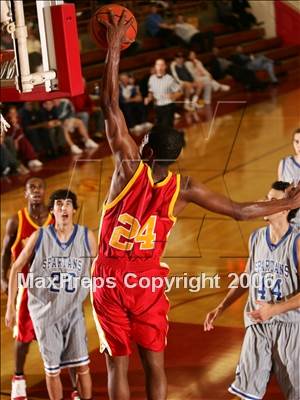 Thumbnail 3 in Villa Park vs. Dominguez (Torrey Pines Holiday Classic) photogallery.