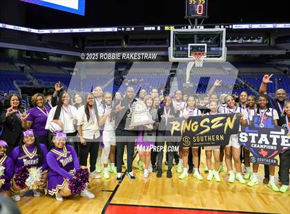 Thumbnail 2 in Cuero vs. Lincoln (UIL 4A Basketball Division II Final Medal Ceremony) photogallery.