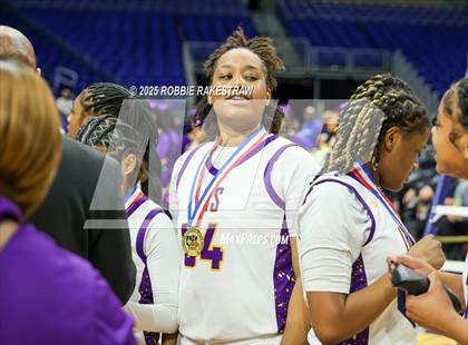 Thumbnail 1 in Cuero vs. Lincoln (UIL 4A Basketball Division II Final Medal Ceremony) photogallery.