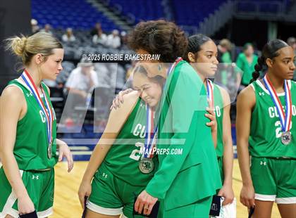 Thumbnail 1 in Cuero vs. Lincoln (UIL 4A Basketball Division II Final Medal Ceremony) photogallery.