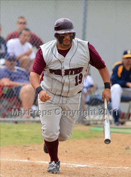 Thumbnail 2 in Bonita Vista vs Paramount (San Diego Lions Tournament) photogallery.