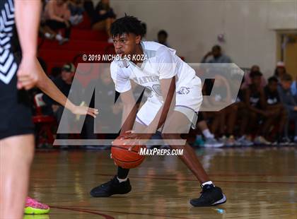 Thumbnail 3 in Bishop Montgomery vs St. Anthony (Ryse Williams/Pac Shores Tournament) photogallery.