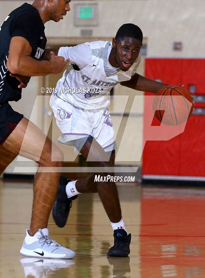 Thumbnail 3 in Bishop Montgomery vs St. Anthony (Ryse Williams/Pac Shores Tournament) photogallery.