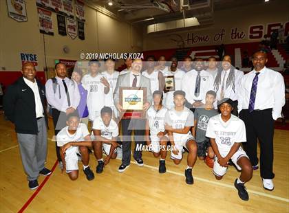 Thumbnail 1 in Bishop Montgomery vs St. Anthony (Ryse Williams/Pac Shores Tournament) photogallery.