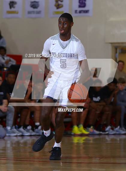 Thumbnail 2 in Bishop Montgomery vs St. Anthony (Ryse Williams/Pac Shores Tournament) photogallery.