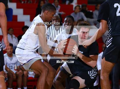 Thumbnail 3 in Bishop Montgomery vs St. Anthony (Ryse Williams/Pac Shores Tournament) photogallery.