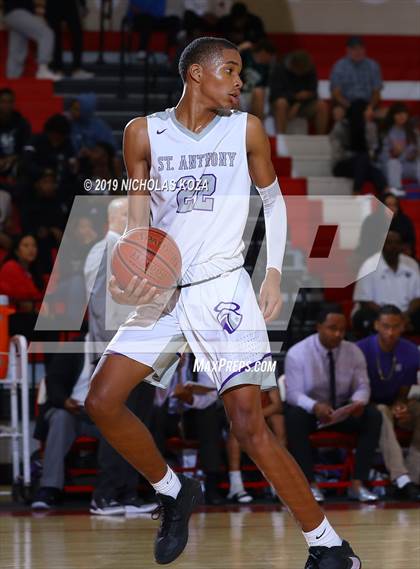 Thumbnail 3 in Bishop Montgomery vs St. Anthony (Ryse Williams/Pac Shores Tournament) photogallery.