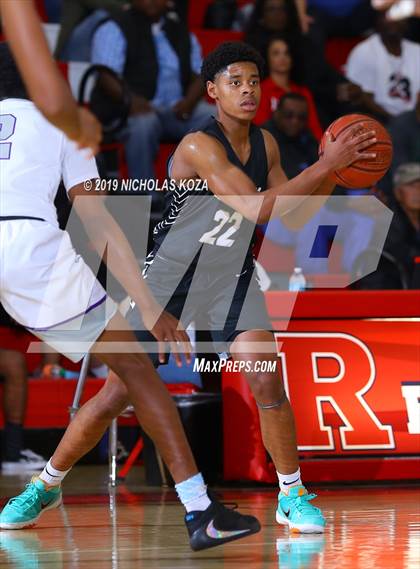 Thumbnail 3 in Bishop Montgomery vs St. Anthony (Ryse Williams/Pac Shores Tournament) photogallery.
