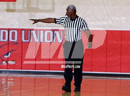 Thumbnail 3 in Bishop Montgomery vs St. Anthony (Ryse Williams/Pac Shores Tournament) photogallery.