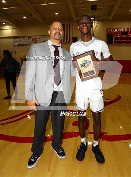 Thumbnail 3 in Bishop Montgomery vs St. Anthony (Ryse Williams/Pac Shores Tournament) photogallery.