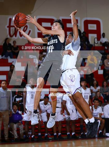 Thumbnail 3 in Bishop Montgomery vs St. Anthony (Ryse Williams/Pac Shores Tournament) photogallery.
