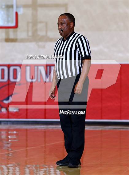 Thumbnail 1 in Bishop Montgomery vs St. Anthony (Ryse Williams/Pac Shores Tournament) photogallery.