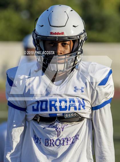 Thumbnail 3 in Rancho Dominguez vs Jordan photogallery.