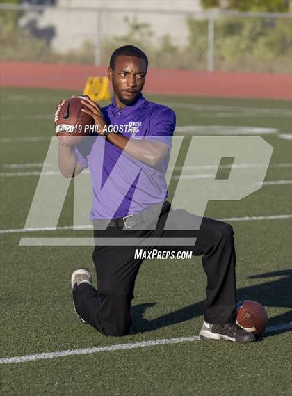 Thumbnail 3 in Rancho Dominguez vs Jordan photogallery.