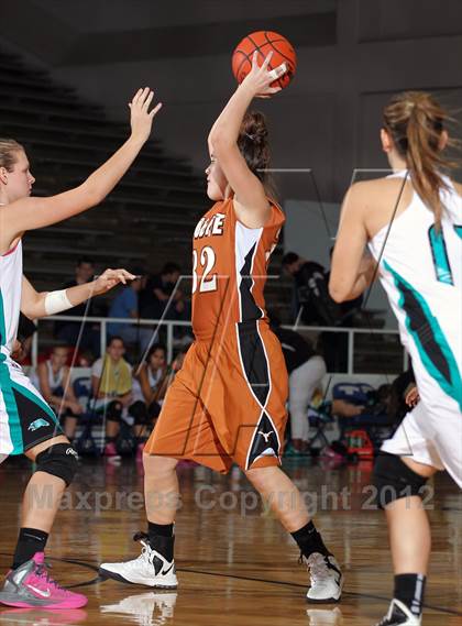 Thumbnail 3 in Pasadena Memorial vs. Dobie (McDonald's Texas Invitational) photogallery.