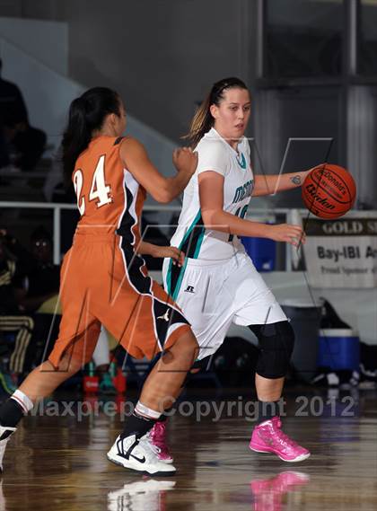 Thumbnail 1 in Pasadena Memorial vs. Dobie (McDonald's Texas Invitational) photogallery.
