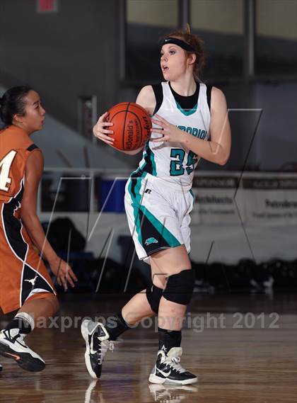 Thumbnail 3 in Pasadena Memorial vs. Dobie (McDonald's Texas Invitational) photogallery.