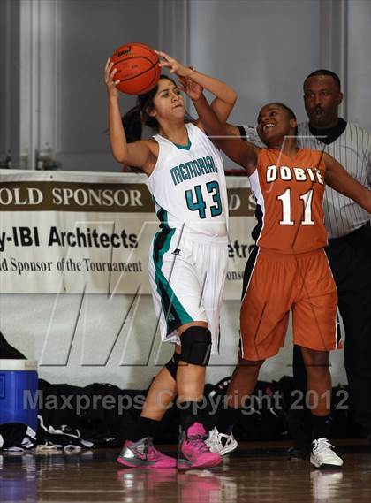Thumbnail 3 in Pasadena Memorial vs. Dobie (McDonald's Texas Invitational) photogallery.