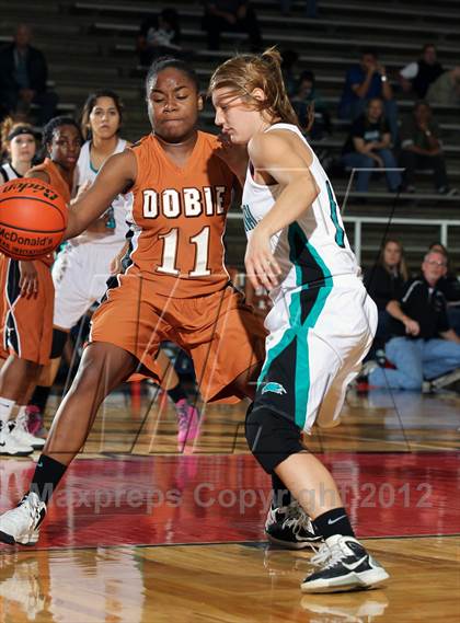 Thumbnail 1 in Pasadena Memorial vs. Dobie (McDonald's Texas Invitational) photogallery.
