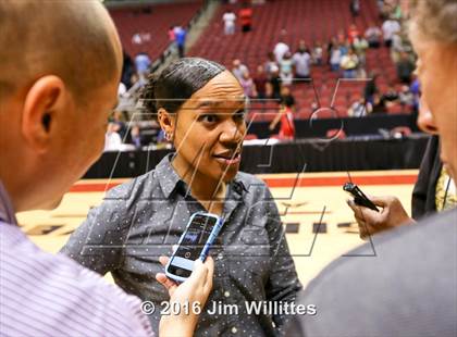 Thumbnail 3 in South Mountain (AIA D3 Final Award Photos) photogallery.