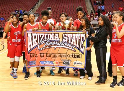 Thumbnail 3 in South Mountain (AIA D3 Final Award Photos) photogallery.