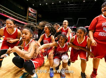Thumbnail 1 in South Mountain (AIA D3 Final Award Photos) photogallery.