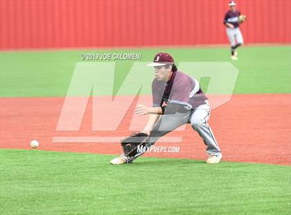 Thumbnail 1 in Alamo Heights vs Uvalde (UIL 5A Bi District) photogallery.