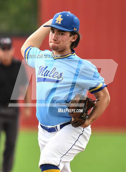 Thumbnail 3 in Alamo Heights vs Uvalde (UIL 5A Bi District) photogallery.