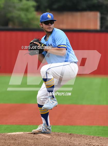 Thumbnail 2 in Alamo Heights vs Uvalde (UIL 5A Bi District) photogallery.