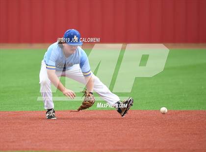 Thumbnail 1 in Alamo Heights vs Uvalde (UIL 5A Bi District) photogallery.