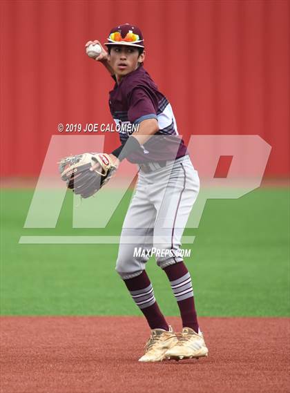 Thumbnail 2 in Alamo Heights vs Uvalde (UIL 5A Bi District) photogallery.