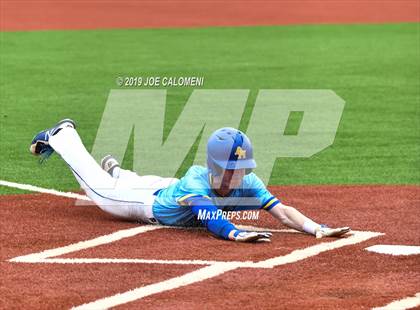Thumbnail 3 in Alamo Heights vs Uvalde (UIL 5A Bi District) photogallery.