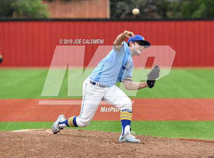 Thumbnail 2 in Alamo Heights vs Uvalde (UIL 5A Bi District) photogallery.
