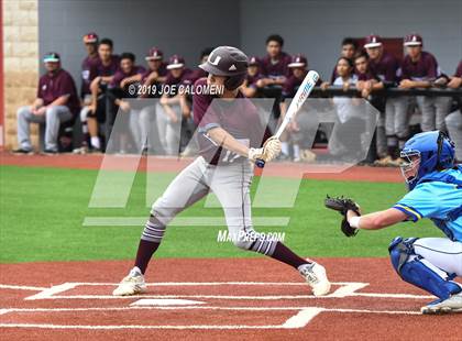 Thumbnail 3 in Alamo Heights vs Uvalde (UIL 5A Bi District) photogallery.
