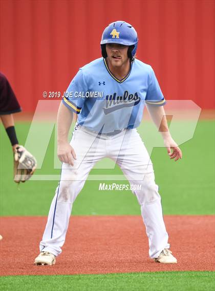 Thumbnail 3 in Alamo Heights vs Uvalde (UIL 5A Bi District) photogallery.
