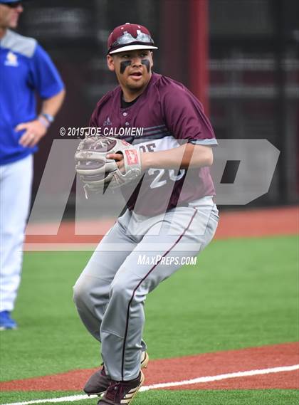 Thumbnail 2 in Alamo Heights vs Uvalde (UIL 5A Bi District) photogallery.